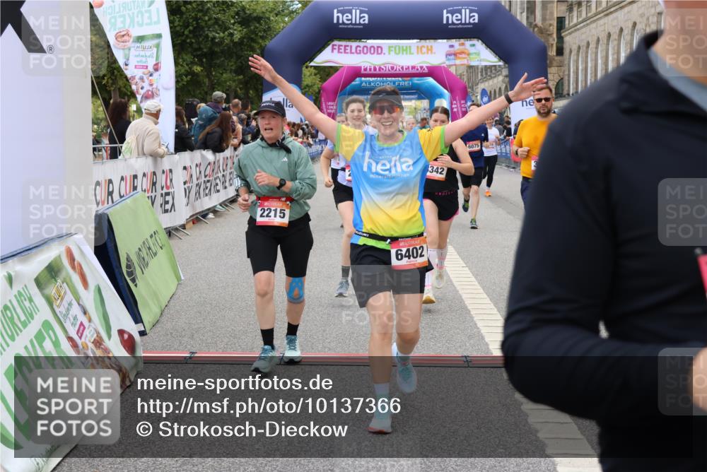 06.09.2026 - CURREX Alsterlauf Strokosch-Dieckow http://msf.ph/oto/10137366 06.09.2026 10:13:24 Ziel 2178, 2215, 2218, 2601, 2685, 2929, 2967, 2971, 3114, 3342, 3434, 3438, 3516, 3859, 4150, 5371, 5372, 6297, 6298, 6402, 8026, 8059, 8075 meine-sportfotos.de