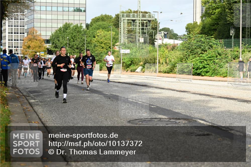 06.09.2026 - CURREX Alsterlauf Dr. Thomas Lammeyer http://msf.ph/oto/10137372 06.09.2026 10:02:57 Laufen  meine-sportfotos.de