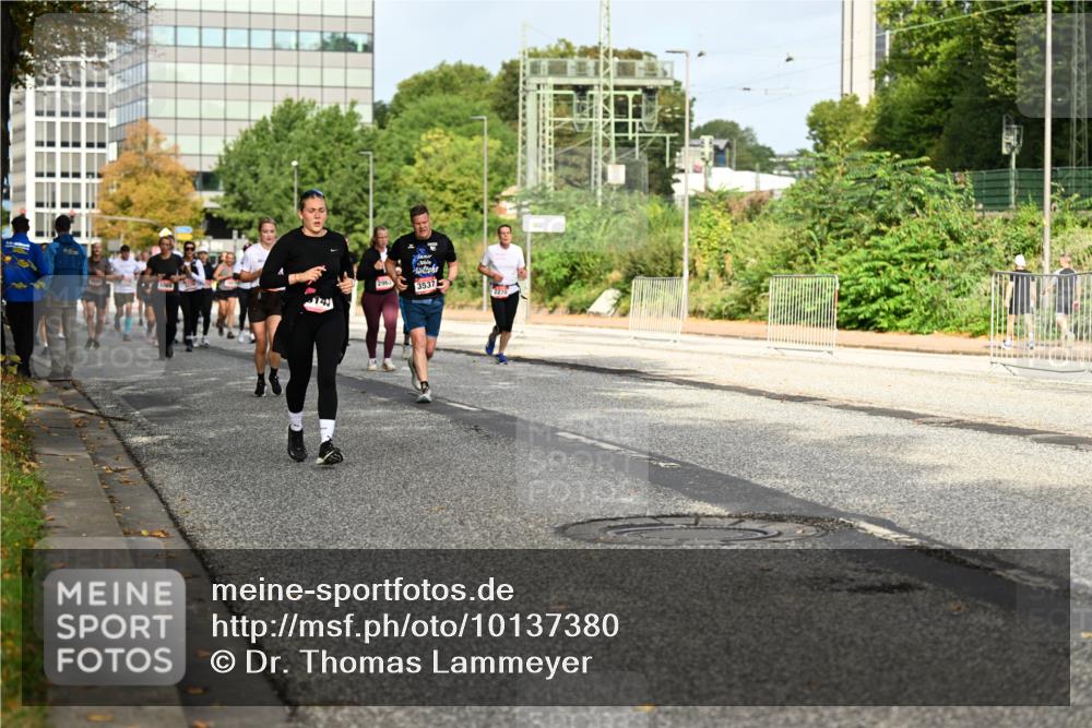 06.09.2026 - CURREX Alsterlauf Dr. Thomas Lammeyer http://msf.ph/oto/10137380 06.09.2026 10:02:58 Laufen 2963, 3537 meine-sportfotos.de
