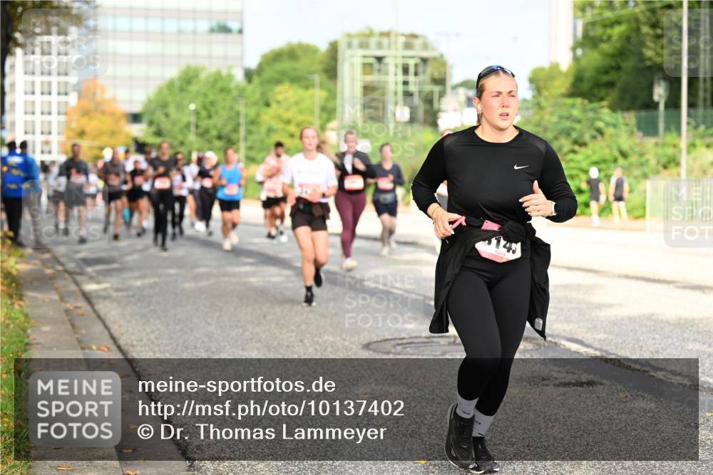 06.09.2026 - CURREX Alsterlauf Dr. Thomas Lammeyer http://msf.ph/oto/10137402 06.09.2026 10:03:01 Laufen 145 meine-sportfotos.de