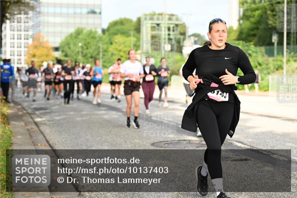 06.09.2026 - CURREX Alsterlauf Dr. Thomas Lammeyer http://msf.ph/oto/10137403 06.09.2026 10:03:01 Laufen 143 meine-sportfotos.de