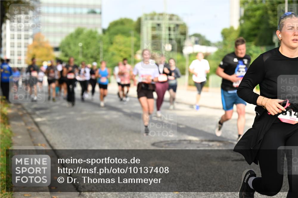 06.09.2026 - CURREX Alsterlauf Dr. Thomas Lammeyer http://msf.ph/oto/10137408 06.09.2026 10:03:02 Laufen 814 meine-sportfotos.de