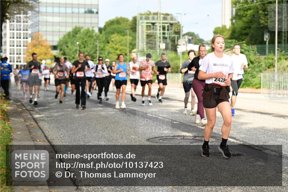 06.09.2026 - CURREX Alsterlauf Dr. Thomas Lammeyer http://msf.ph/oto/10137423 06.09.2026 10:03:03 Laufen 2654, 2428 meine-sportfotos.de