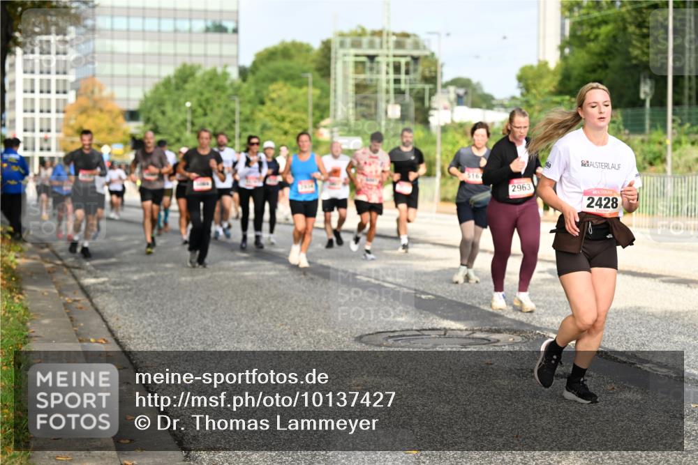 06.09.2026 - CURREX Alsterlauf Dr. Thomas Lammeyer http://msf.ph/oto/10137427 06.09.2026 10:03:03 Laufen 2854, 516, 2963, 2428 meine-sportfotos.de