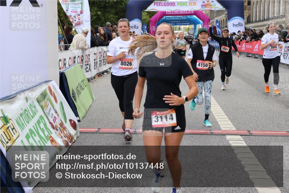 06.09.2026 - CURREX Alsterlauf Strokosch-Dieckow http://msf.ph/oto/10137448 06.09.2026 10:13:27 Ziel 2215, 2601, 2685, 2929, 2967, 2971, 3061, 3114, 3342, 3516, 3859, 4150, 5371, 5372, 5688, 6297, 6402, 8026 meine-sportfotos.de