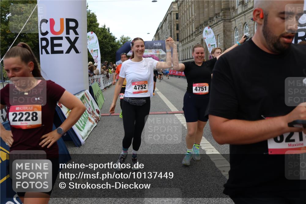 06.09.2026 - CURREX Alsterlauf Strokosch-Dieckow http://msf.ph/oto/10137449 06.09.2026 09:59:38 Ziel 2077, 2227, 2228, 2780, 3129, 3969, 4042, 4291, 4751, 4752, 5154, 5269, 5474, 5638, 6199, 6200, 6213, 8111 meine-sportfotos.de