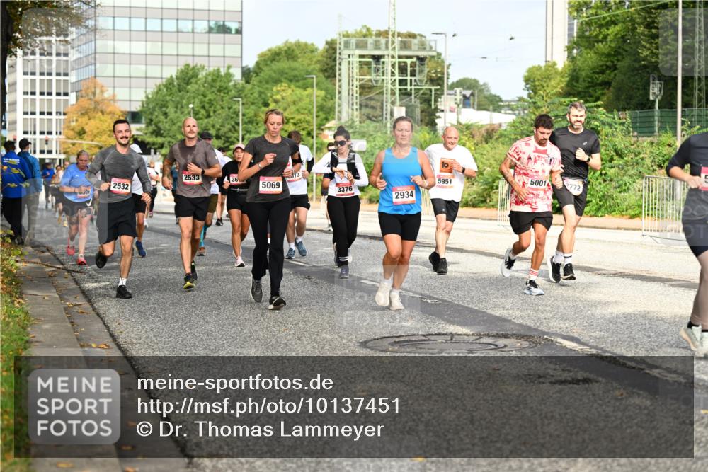 06.09.2026 - CURREX Alsterlauf Dr. Thomas Lammeyer http://msf.ph/oto/10137451 06.09.2026 10:03:06 Laufen 2, 2533, 73, 36, 2532, 5069, 10, 5, 5951, 5001, 2772, 3376, 2934 meine-sportfotos.de