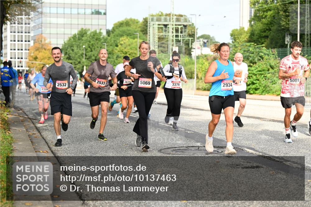 06.09.2026 - CURREX Alsterlauf Dr. Thomas Lammeyer http://msf.ph/oto/10137463 06.09.2026 10:03:07 Laufen 5001, 2533, 3675, 5069, 3376, 2934, 2532, 8306 meine-sportfotos.de