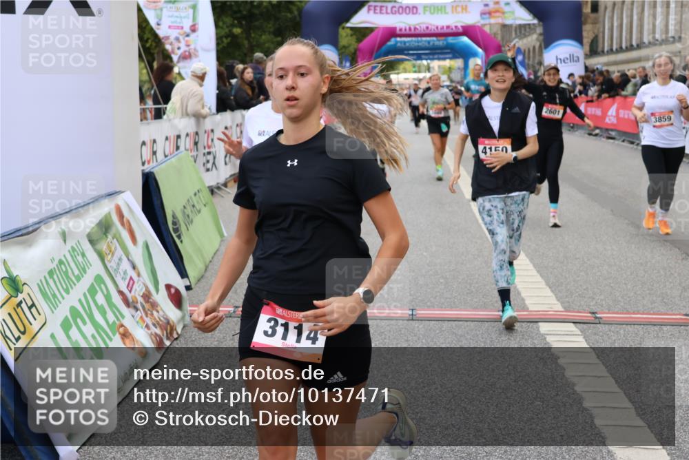 06.09.2026 - CURREX Alsterlauf Strokosch-Dieckow http://msf.ph/oto/10137471 06.09.2026 10:13:28 Ziel 2215, 2601, 2929, 2967, 3061, 3114, 3342, 3516, 3859, 4150, 5371, 5372, 5688, 6402, 8026 meine-sportfotos.de