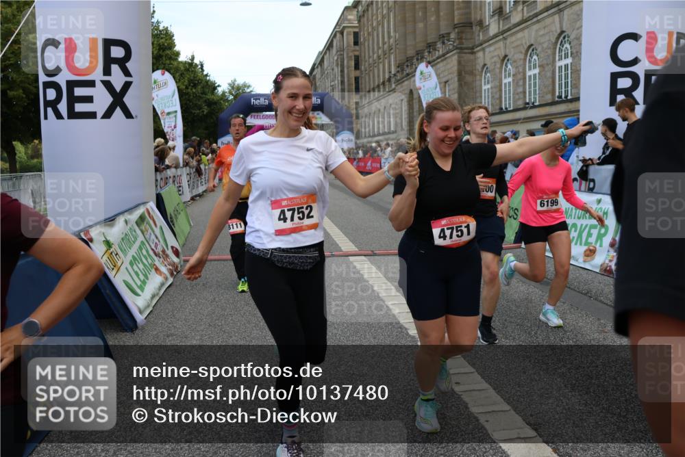 06.09.2026 - CURREX Alsterlauf Strokosch-Dieckow http://msf.ph/oto/10137480 06.09.2026 09:59:39 Ziel 2227, 2228, 2676, 2780, 3129, 4042, 4291, 4323, 4324, 4751, 4752, 5154, 5269, 5474, 5638, 6199, 6200, 6213, 8111 meine-sportfotos.de