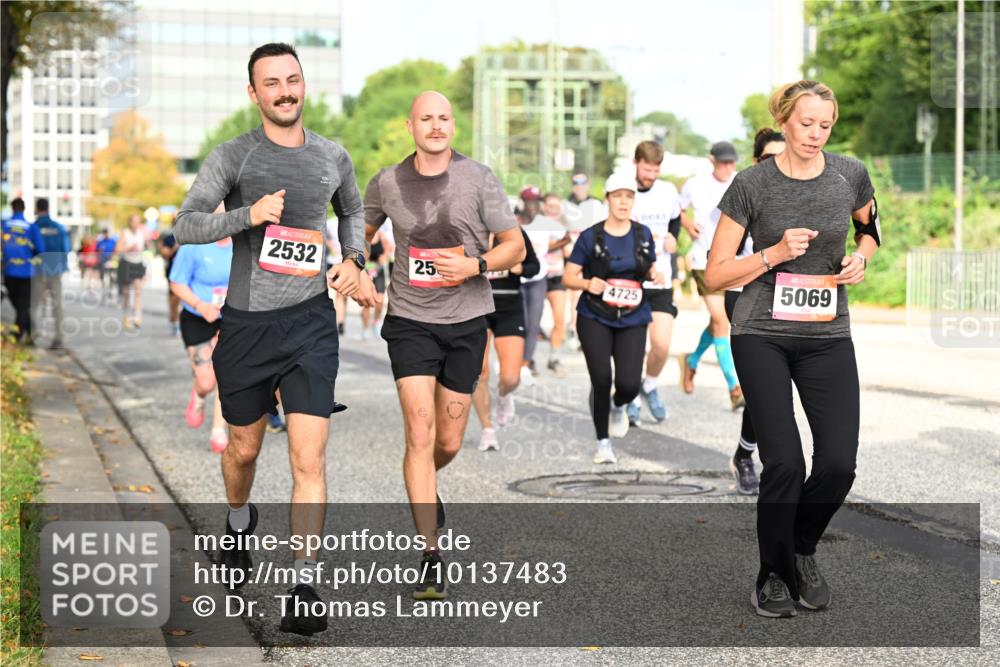 06.09.2026 - CURREX Alsterlauf Dr. Thomas Lammeyer http://msf.ph/oto/10137483 06.09.2026 10:03:08 Laufen 2532, 25, 4725, 5069 meine-sportfotos.de