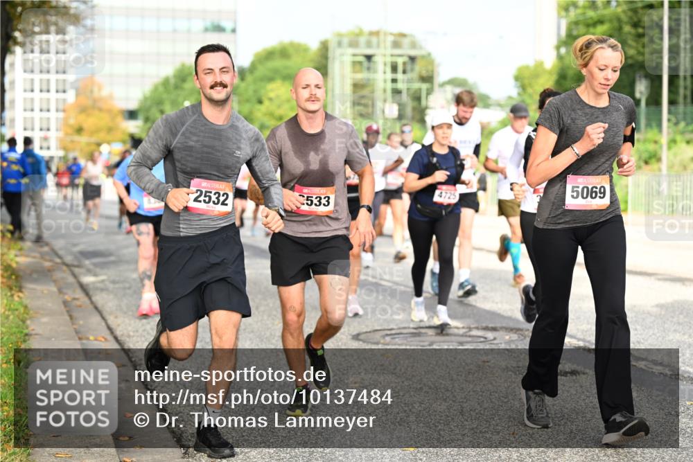 06.09.2026 - CURREX Alsterlauf Dr. Thomas Lammeyer http://msf.ph/oto/10137484 06.09.2026 10:03:09 Laufen 4725, 533, 2532, 5069 meine-sportfotos.de