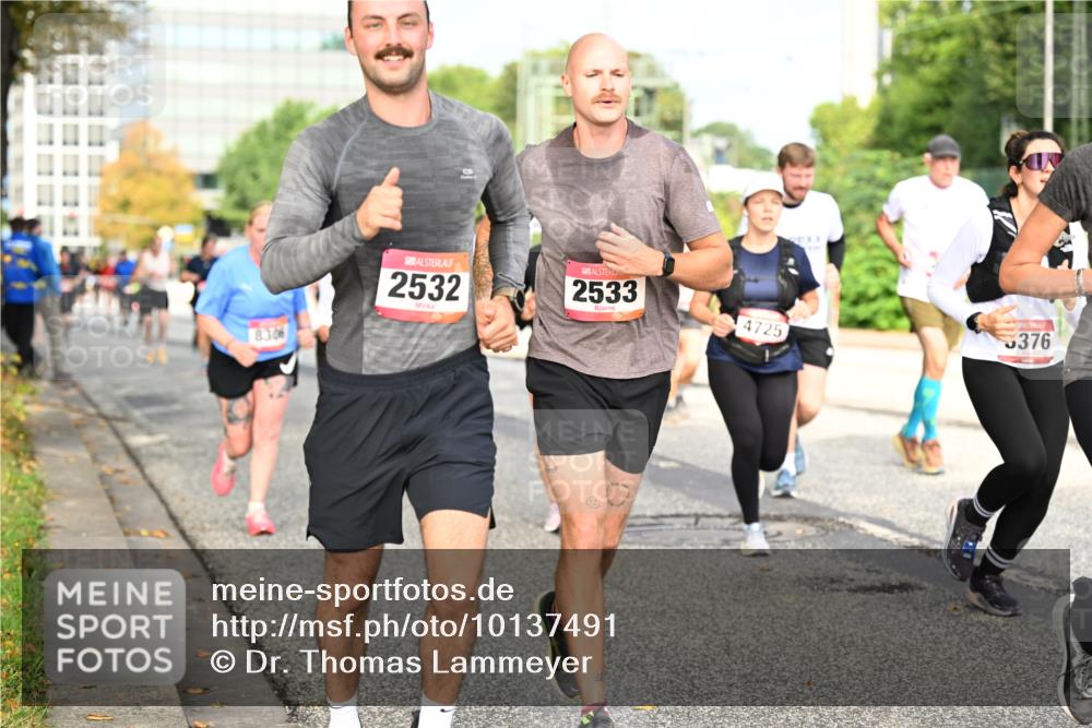06.09.2026 - CURREX Alsterlauf Dr. Thomas Lammeyer http://msf.ph/oto/10137491 06.09.2026 10:03:09 Laufen 8306, 2532, 2533, 4725, 376 meine-sportfotos.de
