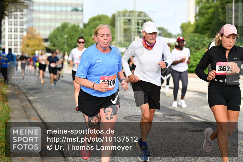 06.09.2026 - CURREX Alsterlauf Dr. Thomas Lammeyer http://msf.ph/oto/10137512 06.09.2026 10:03:11 Laufen 306, 367 meine-sportfotos.de
