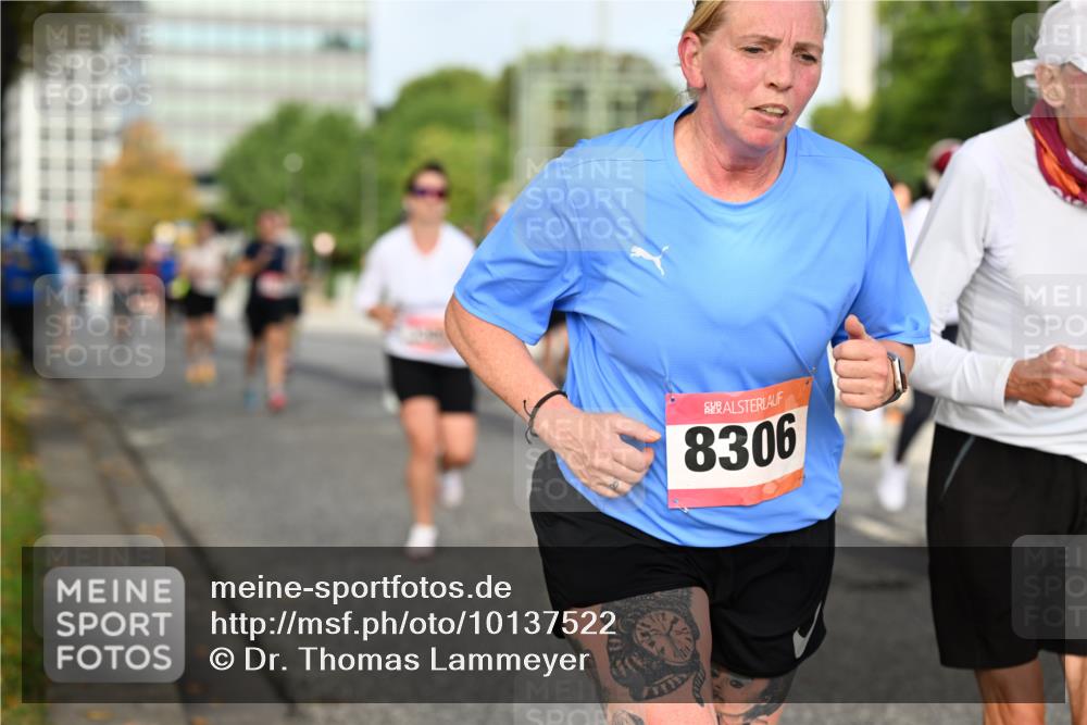 06.09.2026 - CURREX Alsterlauf Dr. Thomas Lammeyer http://msf.ph/oto/10137522 06.09.2026 10:03:12 Laufen 8306 meine-sportfotos.de