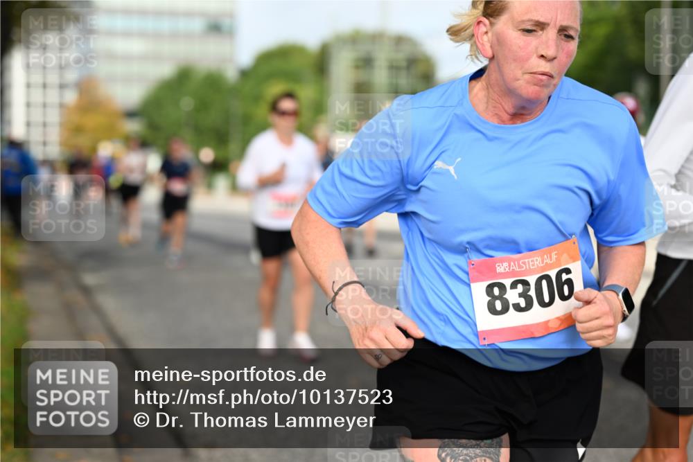 06.09.2026 - CURREX Alsterlauf Dr. Thomas Lammeyer http://msf.ph/oto/10137523 06.09.2026 10:03:12 Laufen 8306 meine-sportfotos.de
