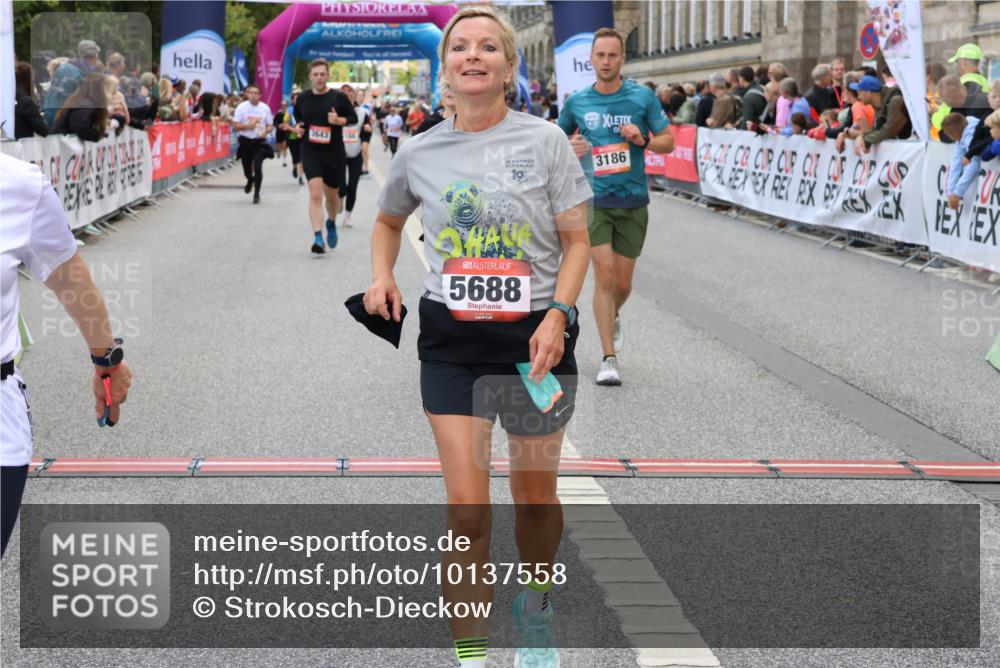 06.09.2026 - CURREX Alsterlauf Strokosch-Dieckow http://msf.ph/oto/10137558 06.09.2026 10:13:33 Ziel 2601, 3061, 3114, 3168, 3186, 3187, 3643, 3859, 4150, 5688, 8026 meine-sportfotos.de