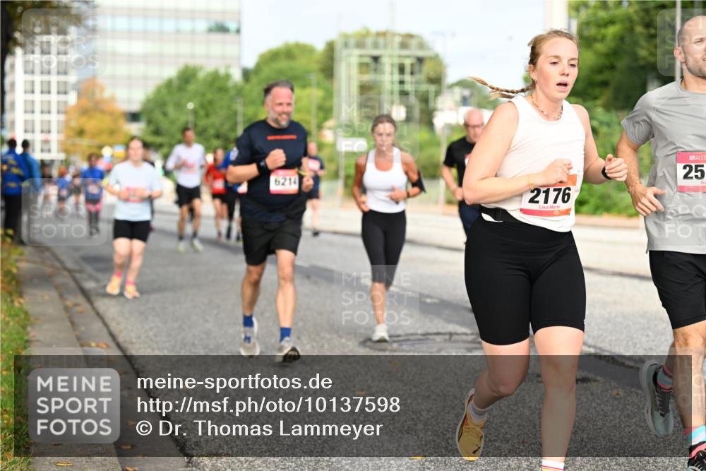 06.09.2026 - CURREX Alsterlauf Dr. Thomas Lammeyer http://msf.ph/oto/10137598 06.09.2026 10:03:21 Laufen 6214, 2176, 25 meine-sportfotos.de