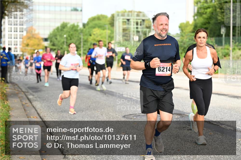 06.09.2026 - CURREX Alsterlauf Dr. Thomas Lammeyer http://msf.ph/oto/10137611 06.09.2026 10:03:22 Laufen 6214 meine-sportfotos.de