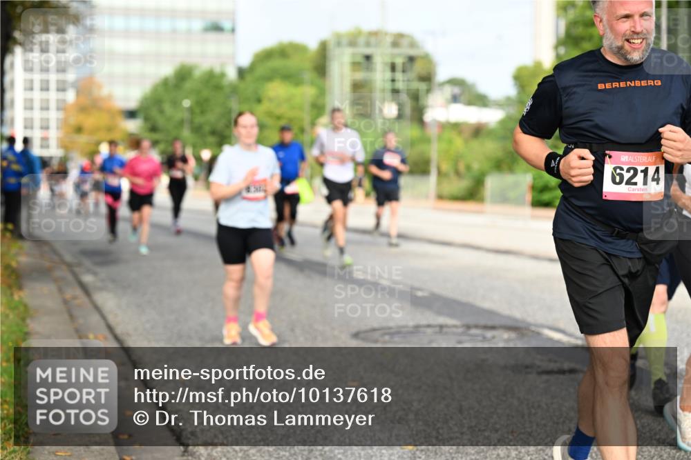 06.09.2026 - CURREX Alsterlauf Dr. Thomas Lammeyer http://msf.ph/oto/10137618 06.09.2026 10:03:23 Laufen 6214 meine-sportfotos.de