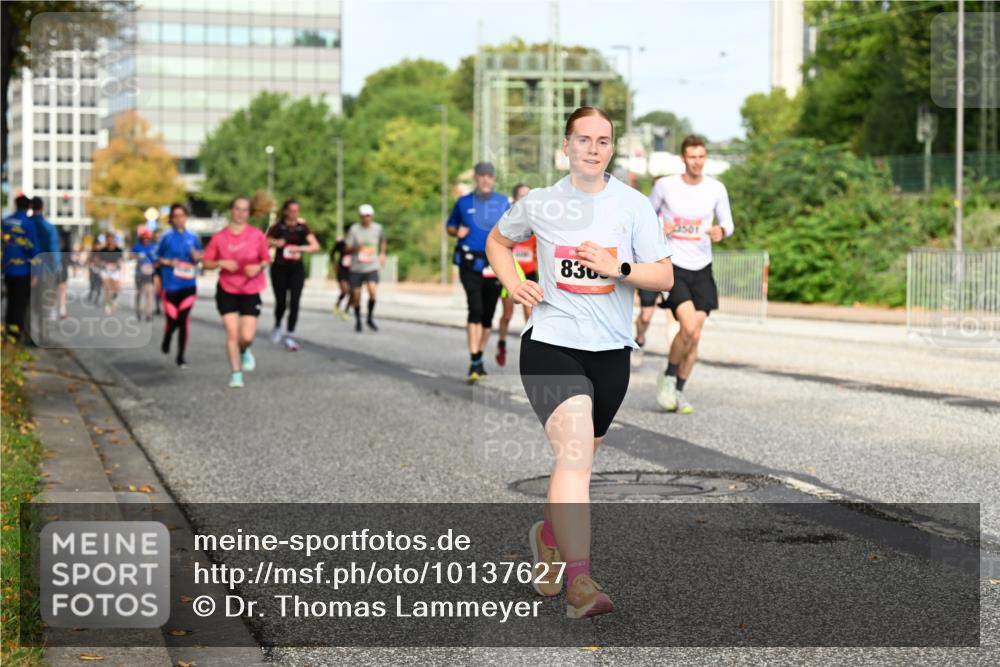 06.09.2026 - CURREX Alsterlauf Dr. Thomas Lammeyer http://msf.ph/oto/10137627 06.09.2026 10:03:24 Laufen 830, 3501 meine-sportfotos.de