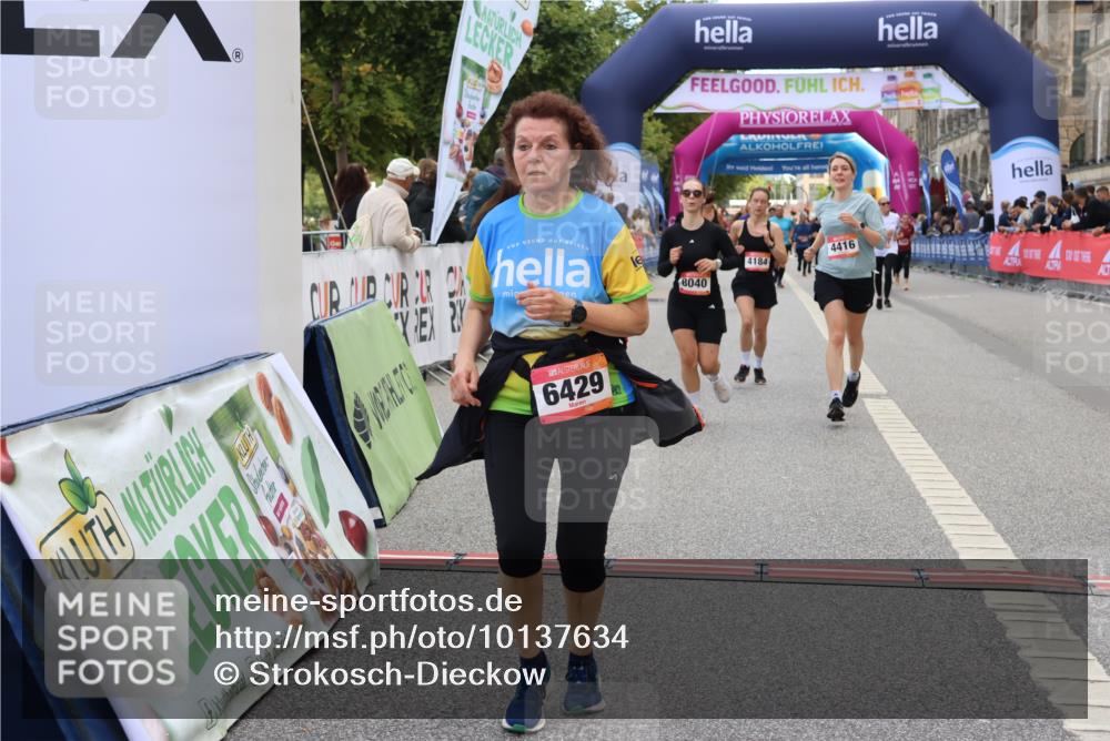 06.09.2026 - CURREX Alsterlauf Strokosch-Dieckow http://msf.ph/oto/10137634 06.09.2026 10:13:44 Ziel 2596, 2941, 3168, 3467, 4184, 4416, 5938, 6348, 6429, 8040 meine-sportfotos.de