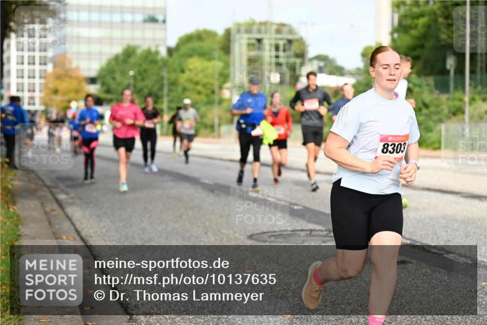 06.09.2026 - CURREX Alsterlauf Dr. Thomas Lammeyer http://msf.ph/oto/10137635 06.09.2026 10:03:24 Laufen 8303 meine-sportfotos.de