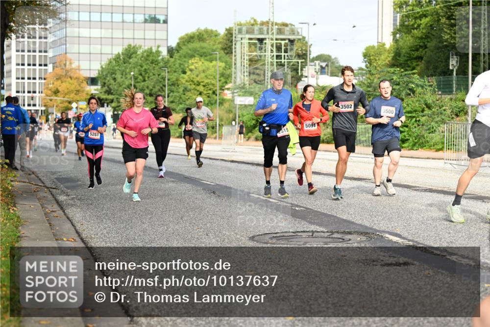 06.09.2026 - CURREX Alsterlauf Dr. Thomas Lammeyer http://msf.ph/oto/10137637 06.09.2026 10:03:25 Laufen 5261, 515, 5091, 3502, 3500 meine-sportfotos.de