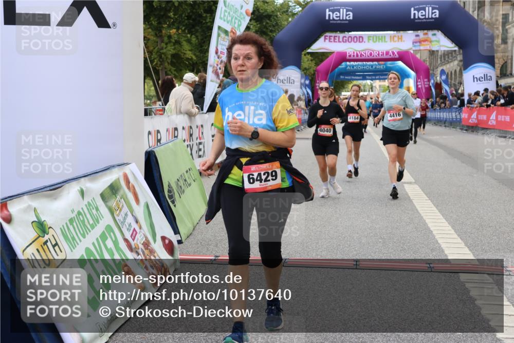 06.09.2026 - CURREX Alsterlauf Strokosch-Dieckow http://msf.ph/oto/10137640 06.09.2026 10:13:44 Ziel 2596, 2941, 3168, 3467, 4184, 4416, 5938, 6348, 6429, 8040 meine-sportfotos.de
