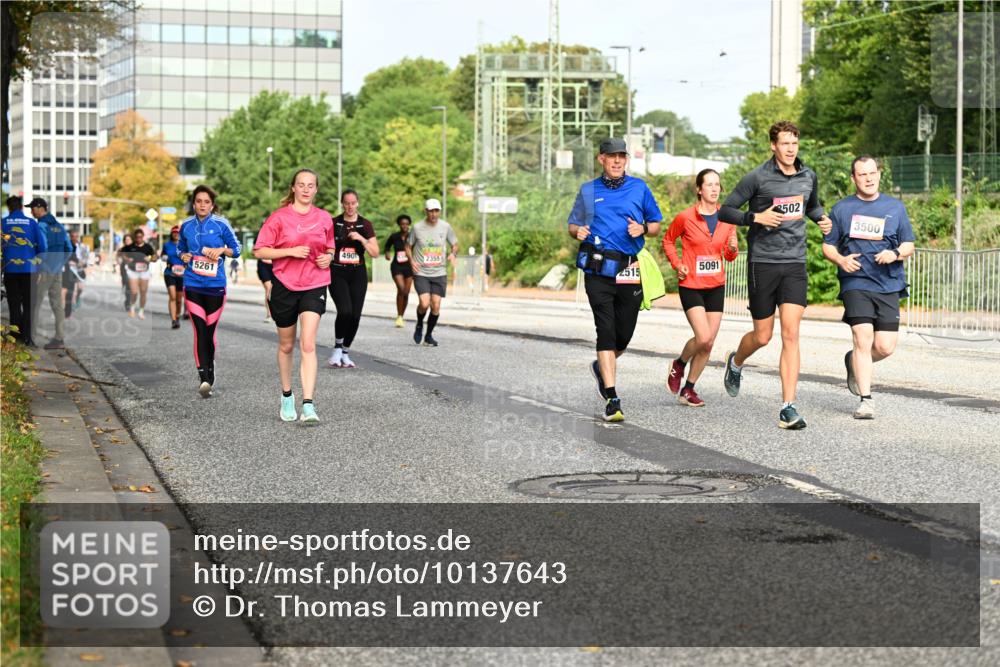 06.09.2026 - CURREX Alsterlauf Dr. Thomas Lammeyer http://msf.ph/oto/10137643 06.09.2026 10:03:26 Laufen 490, 2355, 5261, 4515, 5091, 502, 3500 meine-sportfotos.de