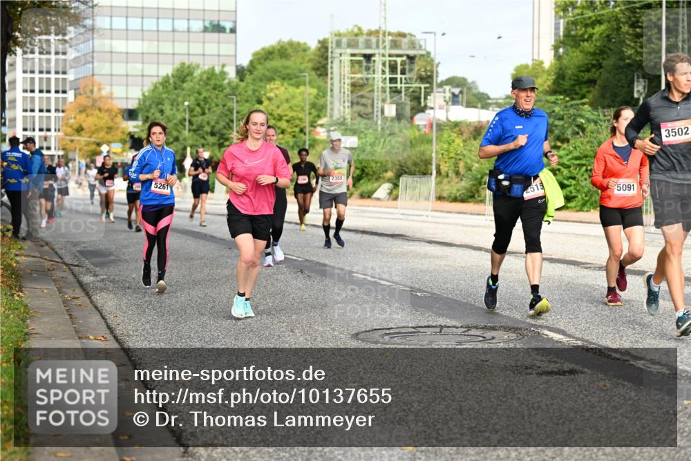 06.09.2026 - CURREX Alsterlauf Dr. Thomas Lammeyer http://msf.ph/oto/10137655 06.09.2026 10:03:27 Laufen 5261, 2355, 5091, 3502 meine-sportfotos.de