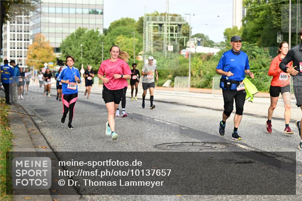 06.09.2026 - CURREX Alsterlauf Dr. Thomas Lammeyer http://msf.ph/oto/10137657 06.09.2026 10:03:27 Laufen 5261, 2355, 4515, 5091 meine-sportfotos.de