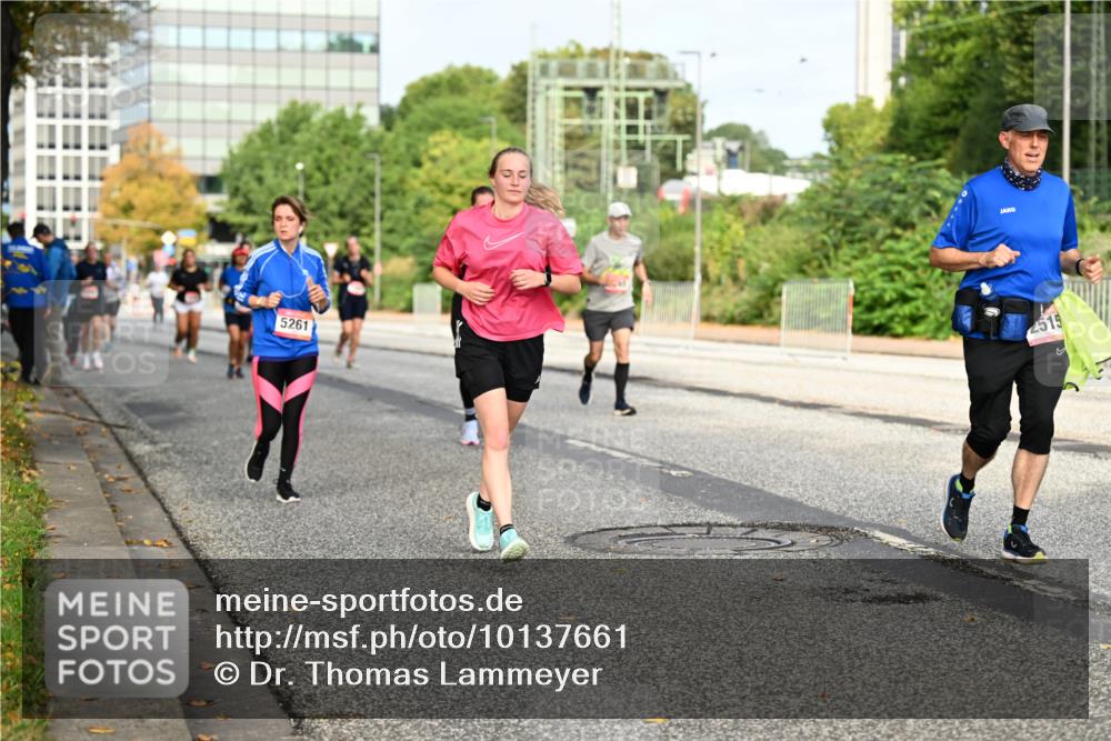 06.09.2026 - CURREX Alsterlauf Dr. Thomas Lammeyer http://msf.ph/oto/10137661 06.09.2026 10:03:28 Laufen 5261, 4515 meine-sportfotos.de