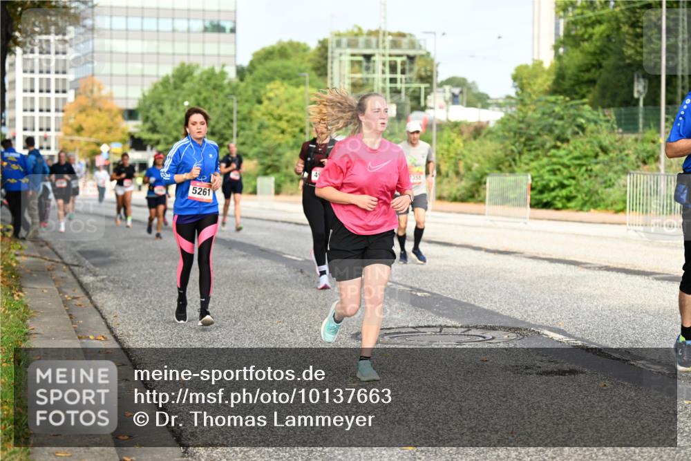 06.09.2026 - CURREX Alsterlauf Dr. Thomas Lammeyer http://msf.ph/oto/10137663 06.09.2026 10:03:28 Laufen 5261, 49, 2355 meine-sportfotos.de