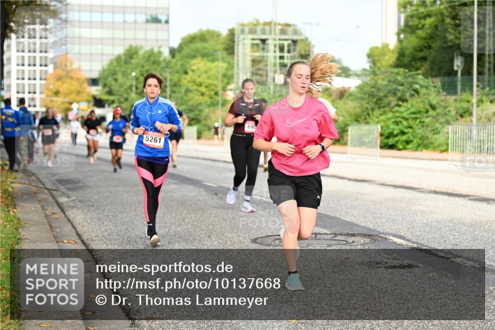 06.09.2026 - CURREX Alsterlauf Dr. Thomas Lammeyer http://msf.ph/oto/10137668 06.09.2026 10:03:28 Laufen 5261, 490 meine-sportfotos.de