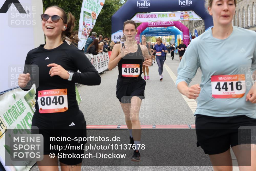 06.09.2026 - CURREX Alsterlauf Strokosch-Dieckow http://msf.ph/oto/10137678 06.09.2026 10:13:47 Ziel 2596, 2941, 3017, 3467, 3558, 4184, 4416, 5843, 5938, 6348, 6429, 8040 meine-sportfotos.de