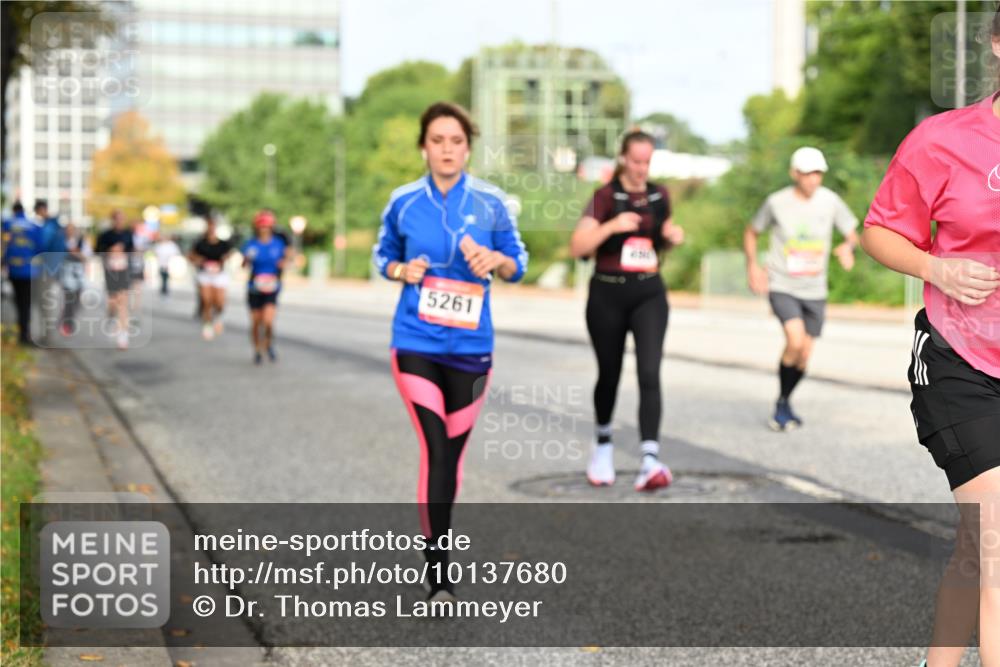 06.09.2026 - CURREX Alsterlauf Dr. Thomas Lammeyer http://msf.ph/oto/10137680 06.09.2026 10:03:30 Laufen 5261 meine-sportfotos.de