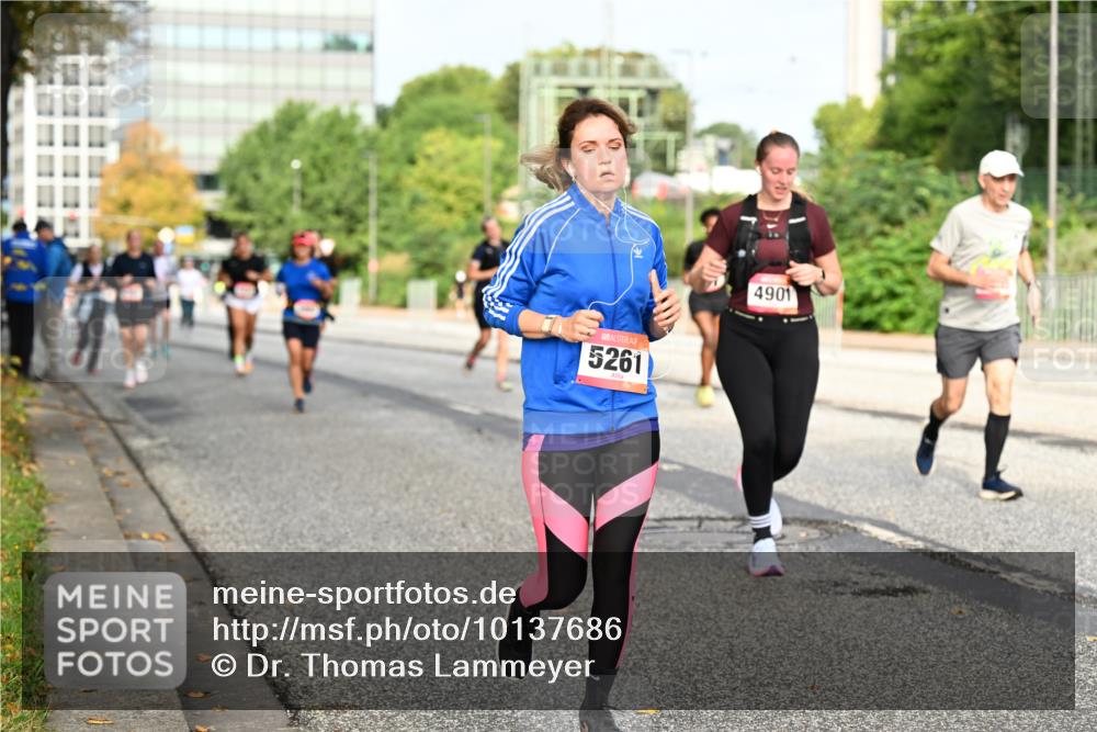 06.09.2026 - CURREX Alsterlauf Dr. Thomas Lammeyer http://msf.ph/oto/10137686 06.09.2026 10:03:30 Laufen 5261, 4901 meine-sportfotos.de