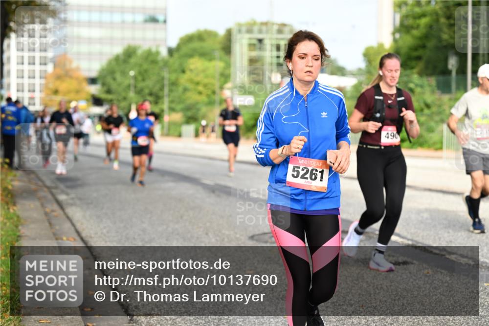 06.09.2026 - CURREX Alsterlauf Dr. Thomas Lammeyer http://msf.ph/oto/10137690 06.09.2026 10:03:31 Laufen 5261, 490 meine-sportfotos.de