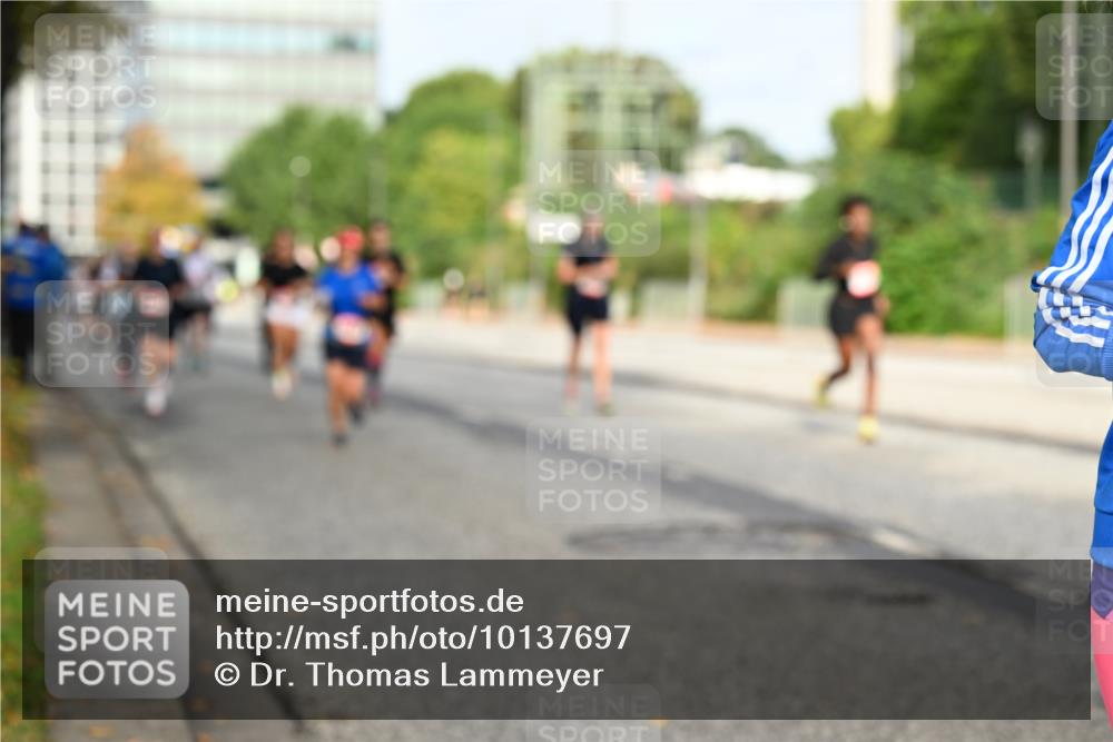 06.09.2026 - CURREX Alsterlauf Dr. Thomas Lammeyer http://msf.ph/oto/10137697 06.09.2026 10:03:32 Laufen  meine-sportfotos.de