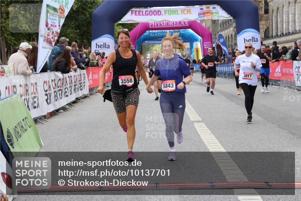 06.09.2026 - CURREX Alsterlauf Strokosch-Dieckow http://msf.ph/oto/10137701 06.09.2026 10:13:49 Ziel 2941, 3017, 3558, 3796, 4184, 4416, 5843, 5938, 6095, 6096, 6429, 8040 meine-sportfotos.de