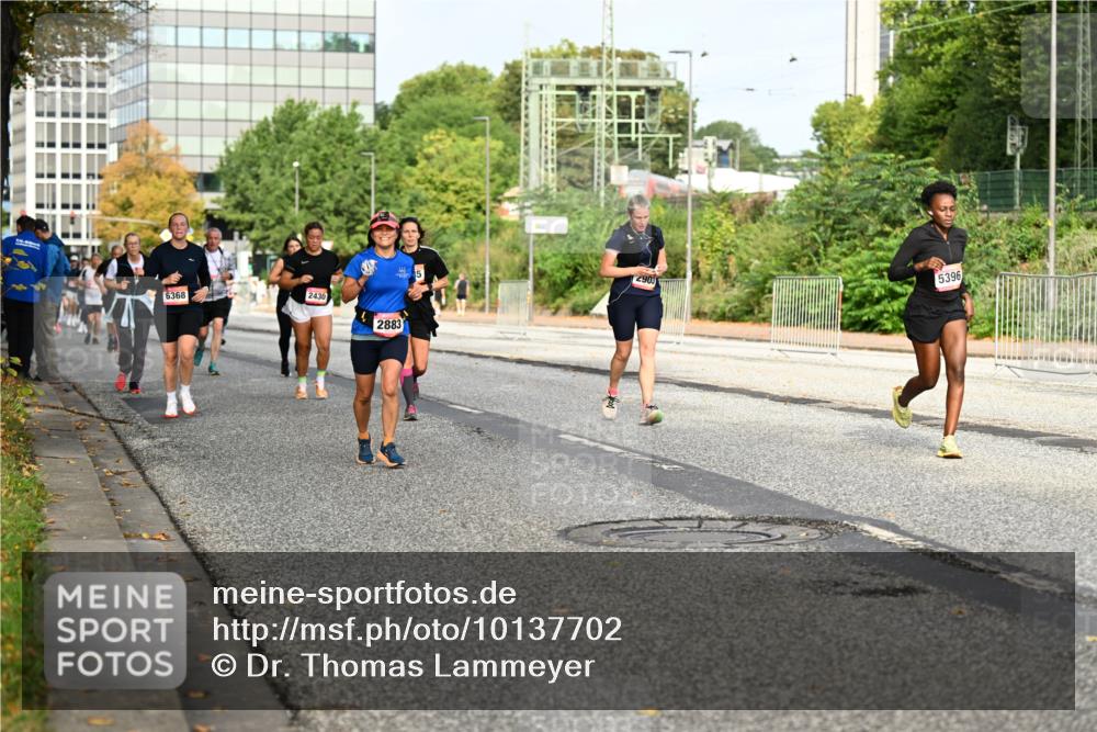 06.09.2026 - CURREX Alsterlauf Dr. Thomas Lammeyer http://msf.ph/oto/10137702 06.09.2026 10:03:33 Laufen 6368, 2430, 2883, 2903, 5396 meine-sportfotos.de