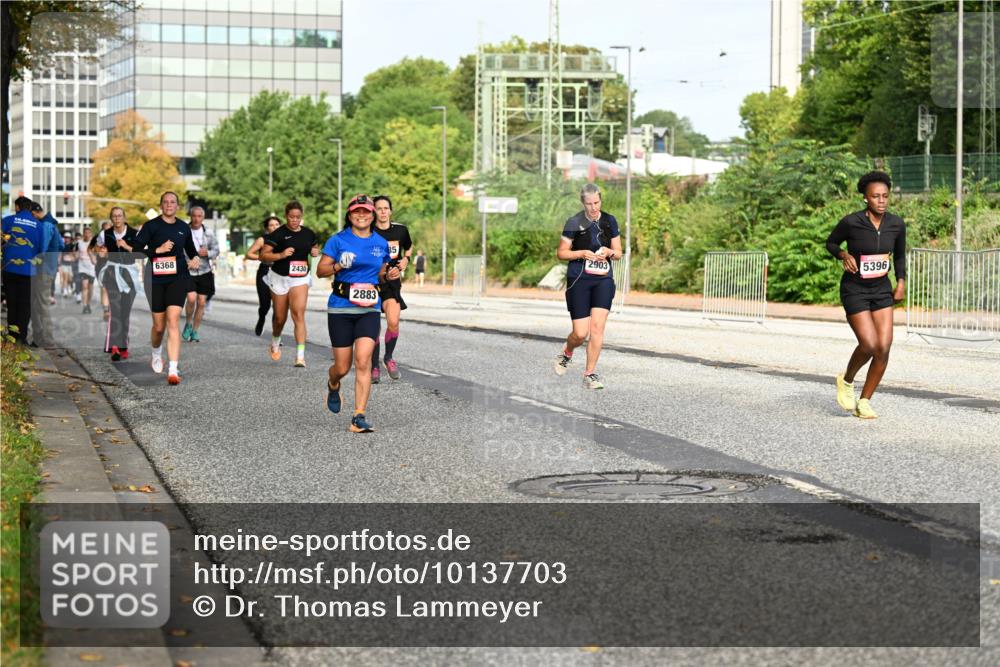06.09.2026 - CURREX Alsterlauf Dr. Thomas Lammeyer http://msf.ph/oto/10137703 06.09.2026 10:03:33 Laufen 6368, 2430, 2883, 2903, 5396 meine-sportfotos.de