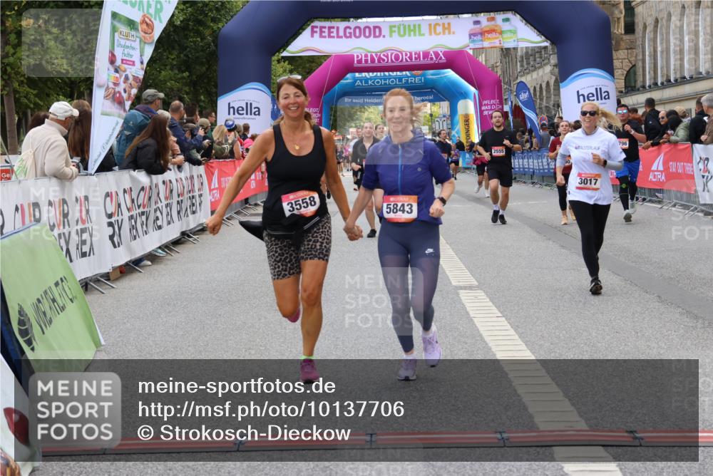 06.09.2026 - CURREX Alsterlauf Strokosch-Dieckow http://msf.ph/oto/10137706 06.09.2026 10:13:50 Ziel 2941, 3017, 3558, 3796, 4184, 4416, 5843, 5938, 6095, 6096, 6429, 8040 meine-sportfotos.de