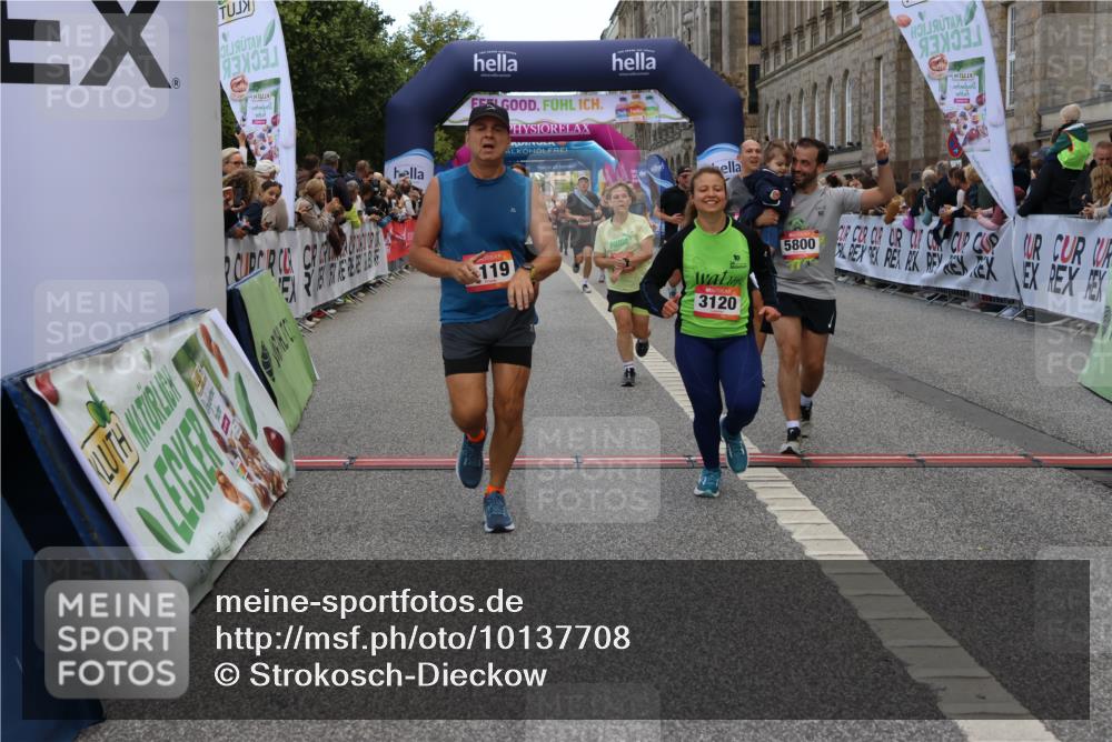06.09.2026 - CURREX Alsterlauf Strokosch-Dieckow http://msf.ph/oto/10137708 06.09.2026 09:59:46 Ziel 2269, 2660, 2676, 2780, 3119, 3120, 3414, 4042, 4209, 4323, 4324, 4498, 4889, 4916, 5055, 5056, 5154, 5229, 5269, 5497, 5800, 6017, 6148, 6244, 6268 meine-sportfotos.de