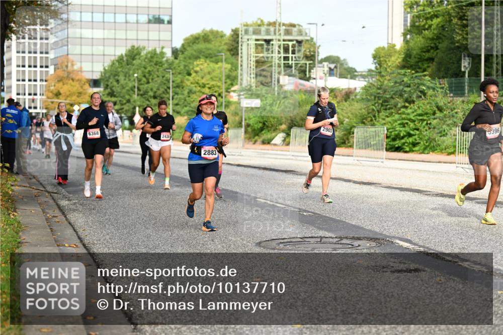 06.09.2026 - CURREX Alsterlauf Dr. Thomas Lammeyer http://msf.ph/oto/10137710 06.09.2026 10:03:33 Laufen 6368, 2430, 2883, 2903, 396 meine-sportfotos.de