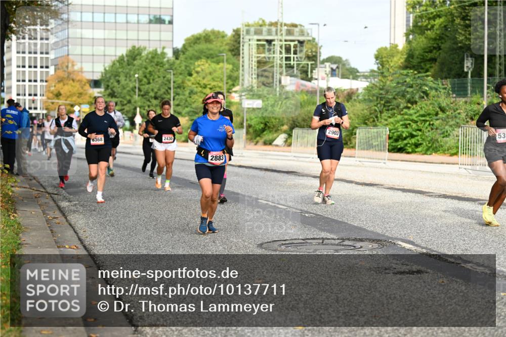06.09.2026 - CURREX Alsterlauf Dr. Thomas Lammeyer http://msf.ph/oto/10137711 06.09.2026 10:03:33 Laufen 6368, 2430, 2903, 53, 2883 meine-sportfotos.de
