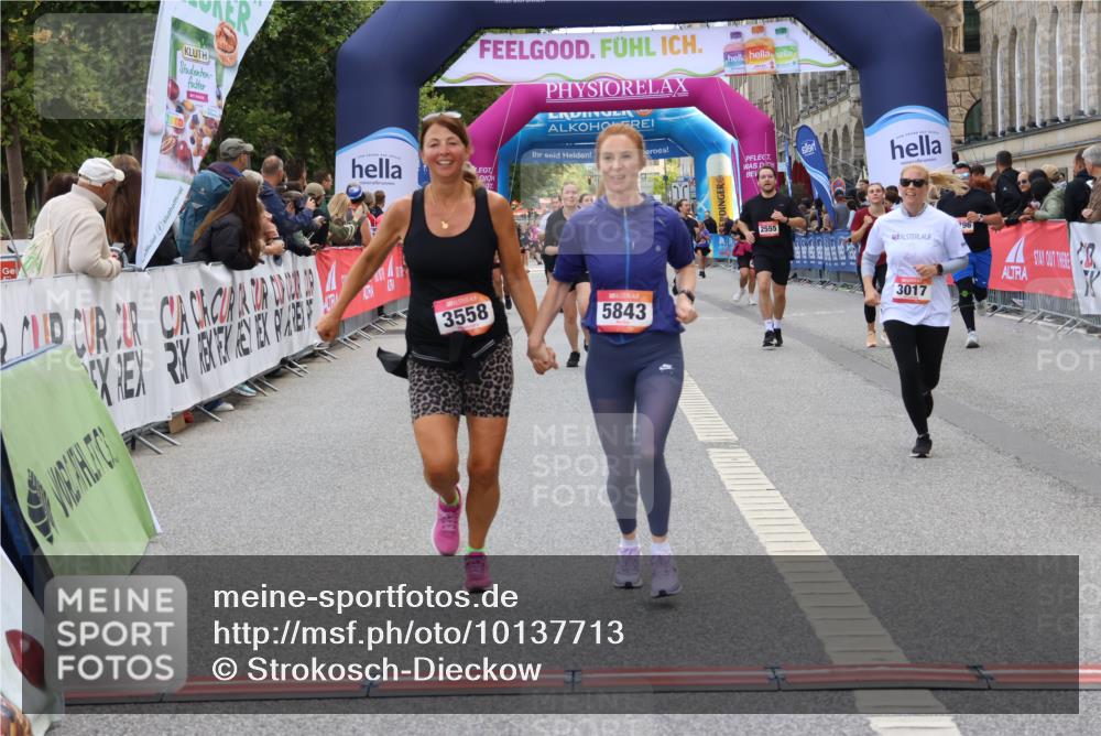 06.09.2026 - CURREX Alsterlauf Strokosch-Dieckow http://msf.ph/oto/10137713 06.09.2026 10:13:50 Ziel 2941, 3017, 3558, 3796, 4184, 4416, 5843, 5938, 6095, 6096, 6429, 8040 meine-sportfotos.de