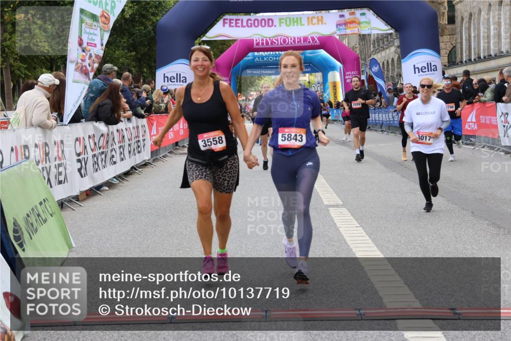 06.09.2026 - CURREX Alsterlauf Strokosch-Dieckow http://msf.ph/oto/10137719 06.09.2026 10:13:50 Ziel 2941, 3017, 3558, 3796, 4184, 4416, 5843, 5938, 6095, 6096, 6429, 8040 meine-sportfotos.de