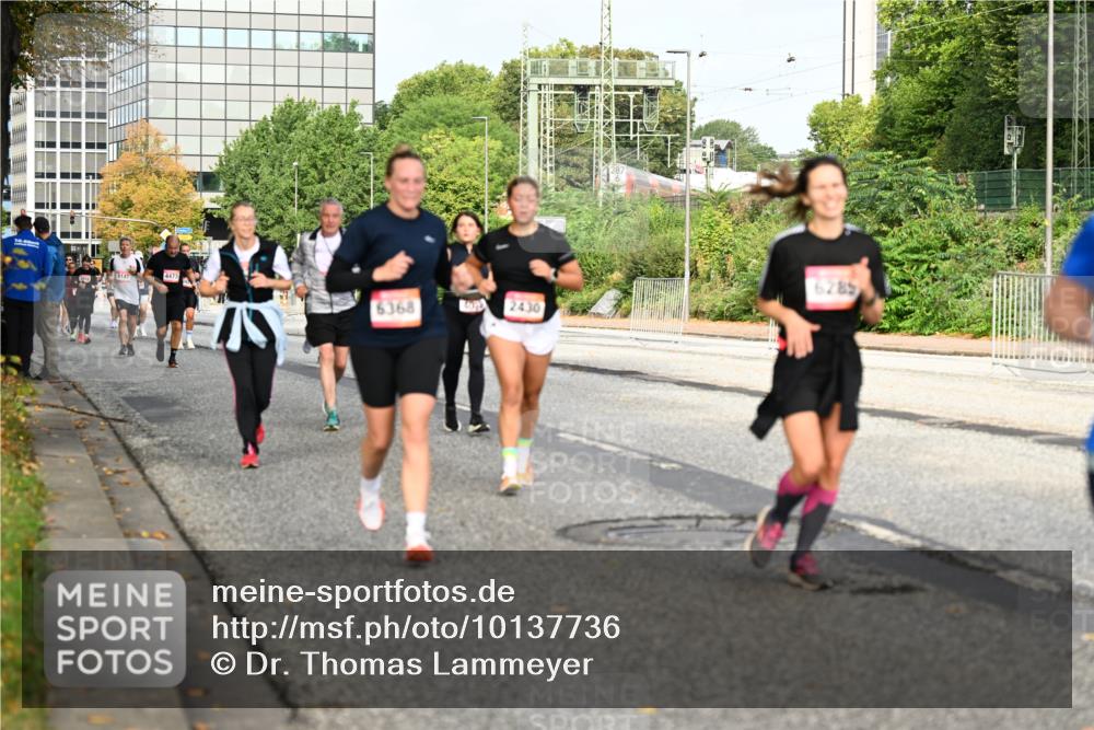 06.09.2026 - CURREX Alsterlauf Dr. Thomas Lammeyer http://msf.ph/oto/10137736 06.09.2026 10:03:36 Laufen 6147, 4473, 6368, 407, 2430 meine-sportfotos.de